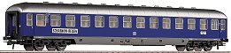 Passenger car 2nd class &quot;Scharnow Reisen&quot; (1:100)<br /><a href='images/pictures/Roco/45303.jpg' target='_blank'>Full size image</a>